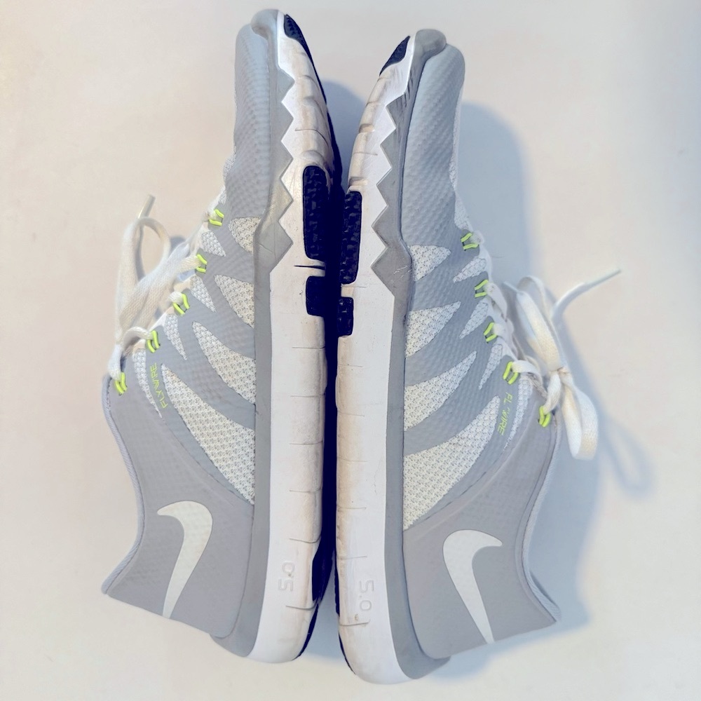 Nike Flywire Shoes👟 - Picture 2 of 5
